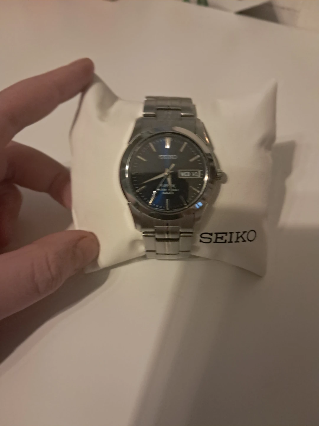 New with tags Seiko Sapphire Water Resist 100M Men's Watch - photo 2