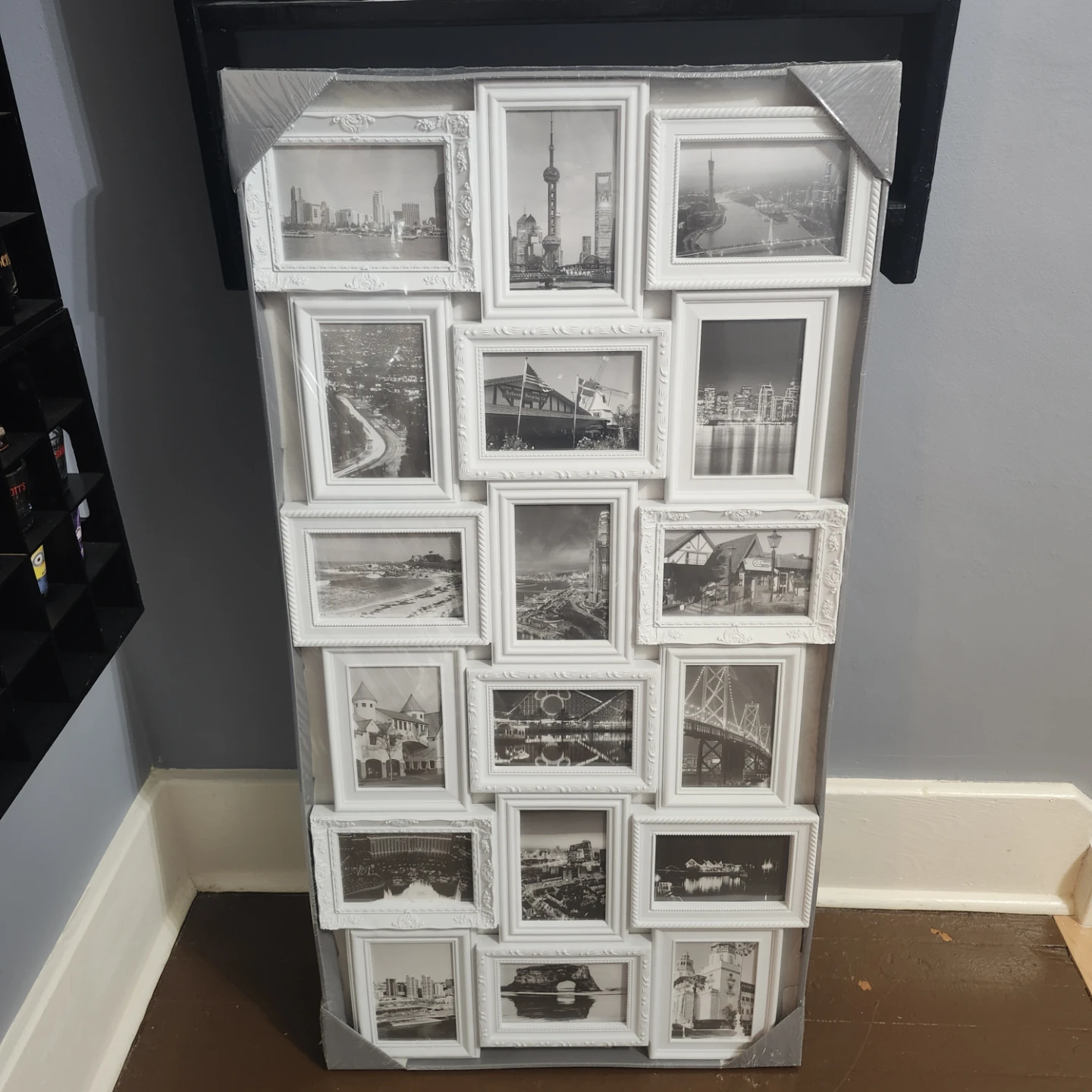 VIKTOR Collage Photo Frame - New in Box!
