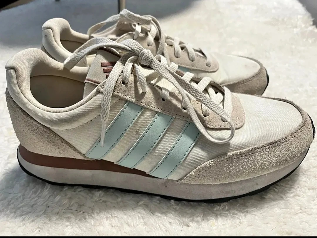Adidas Run 60s 7 US Women's Sneakers
