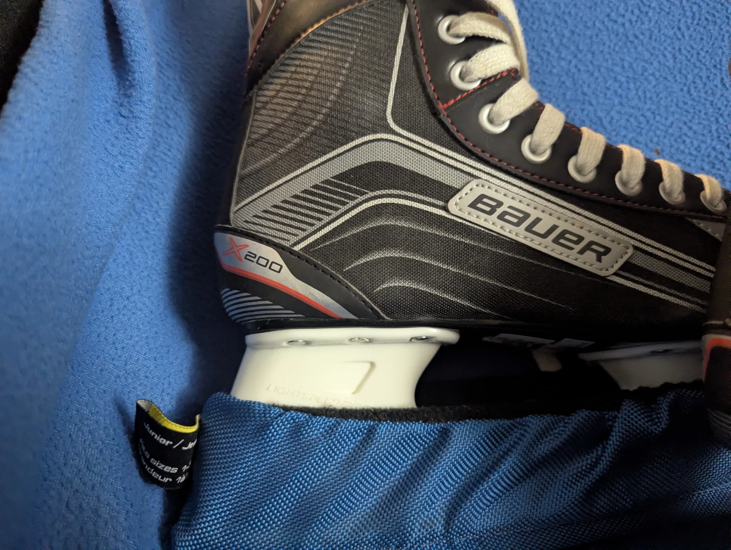 Bauer X200 Ice Skates - photo 3