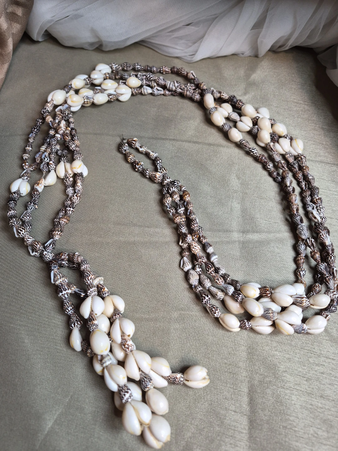 Beautiful 35" Plant Ceiling Etc. Hanger made of Shells - photo 4