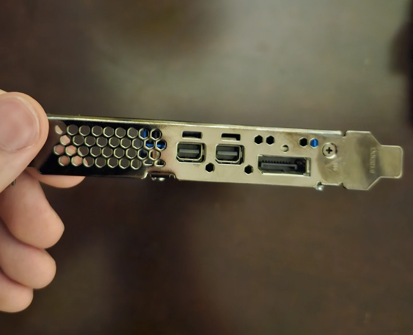 AMD Radeon Pro WX 2100 Graphics Card - photo 4