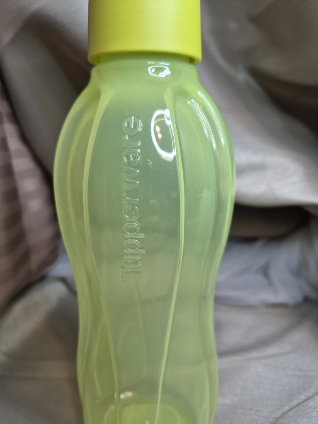 Tupperware Eco Sport 10" Tall Water Bottle 1 Lt 750 mls - photo 2