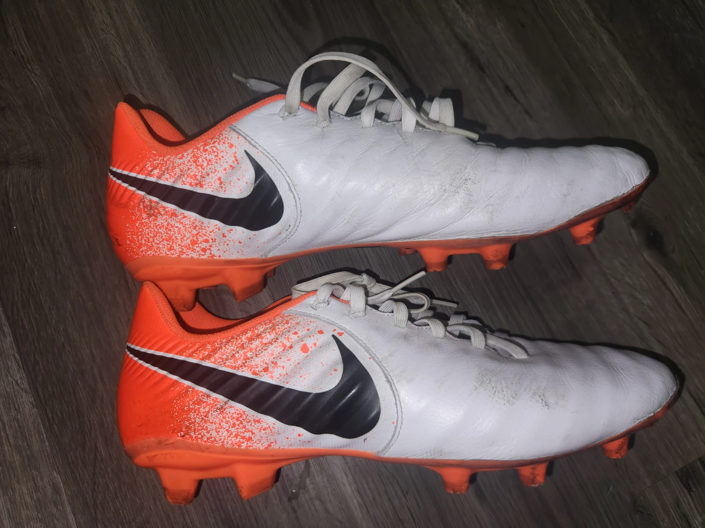 Nike Football Cleats White/Orange size 10.5US