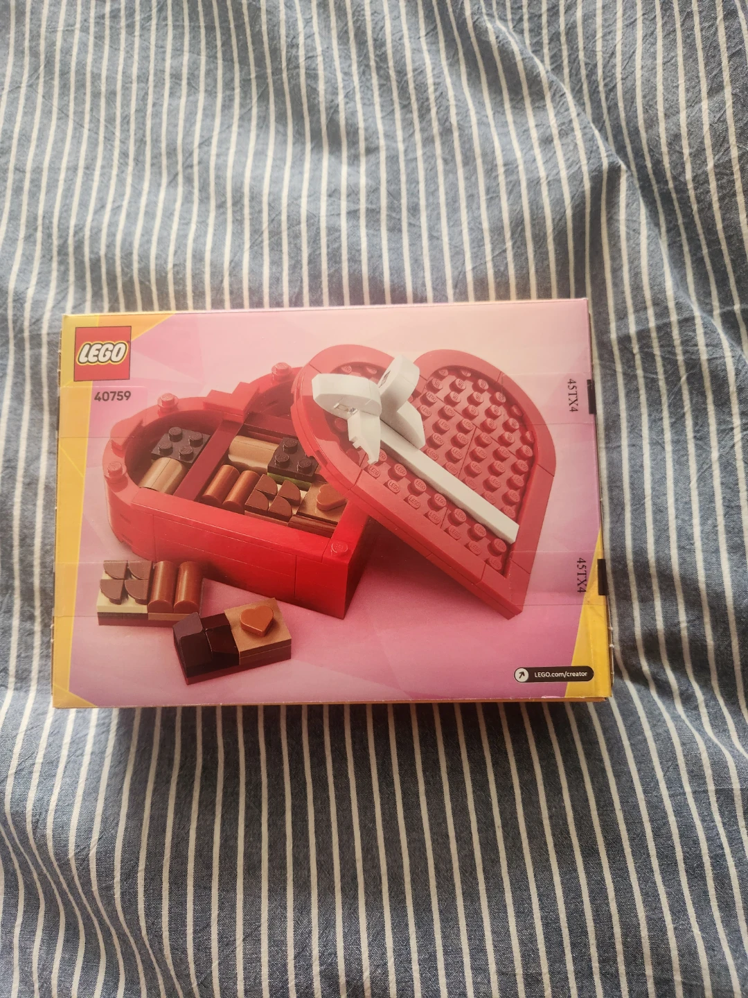 LEGO Creator 3-in-1 Heart Shaped Box Building Set - photo 2
