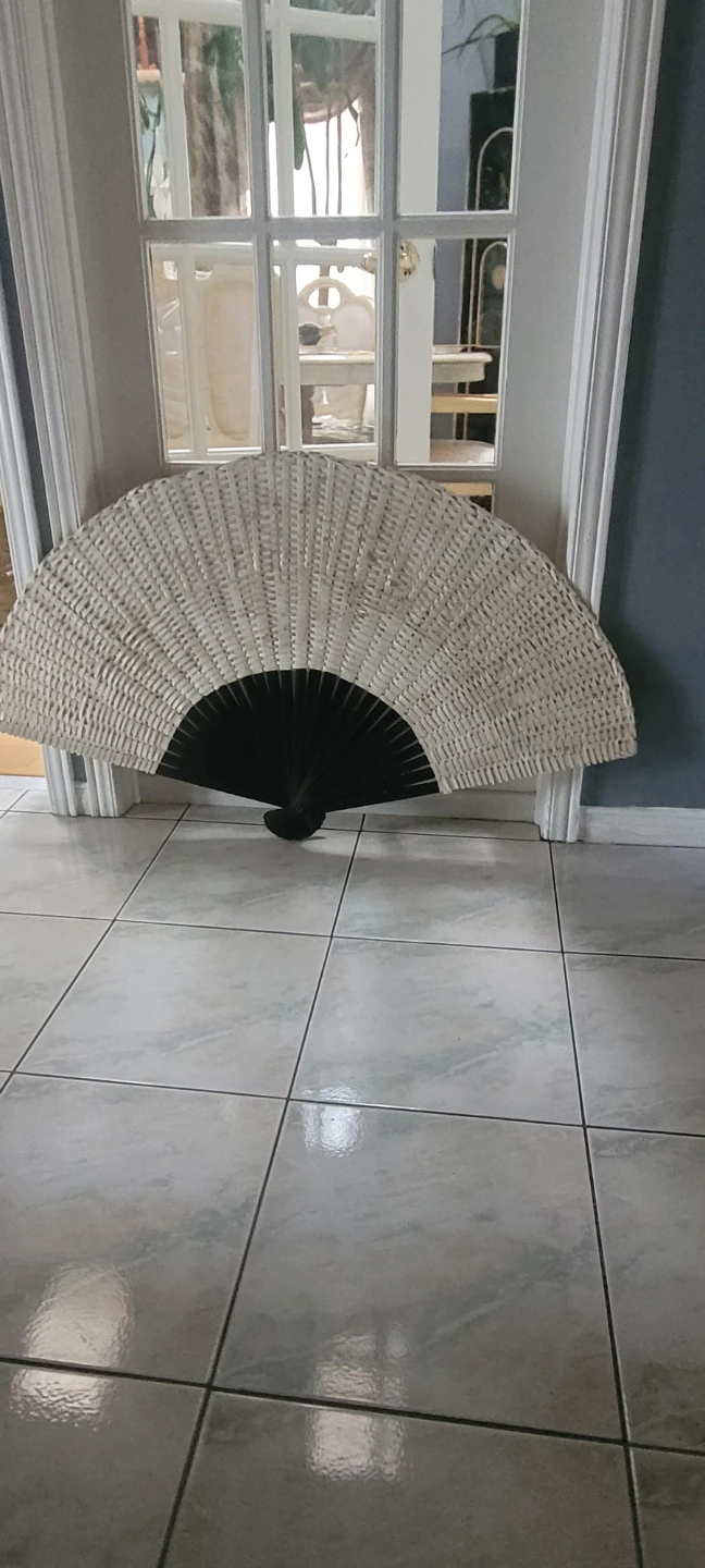 Large Wicket Fan - photo 2