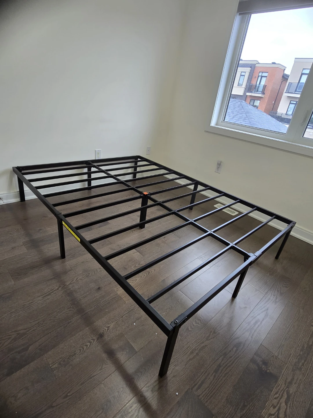 Queen Metal Bed Frame (Black) - photo 2
