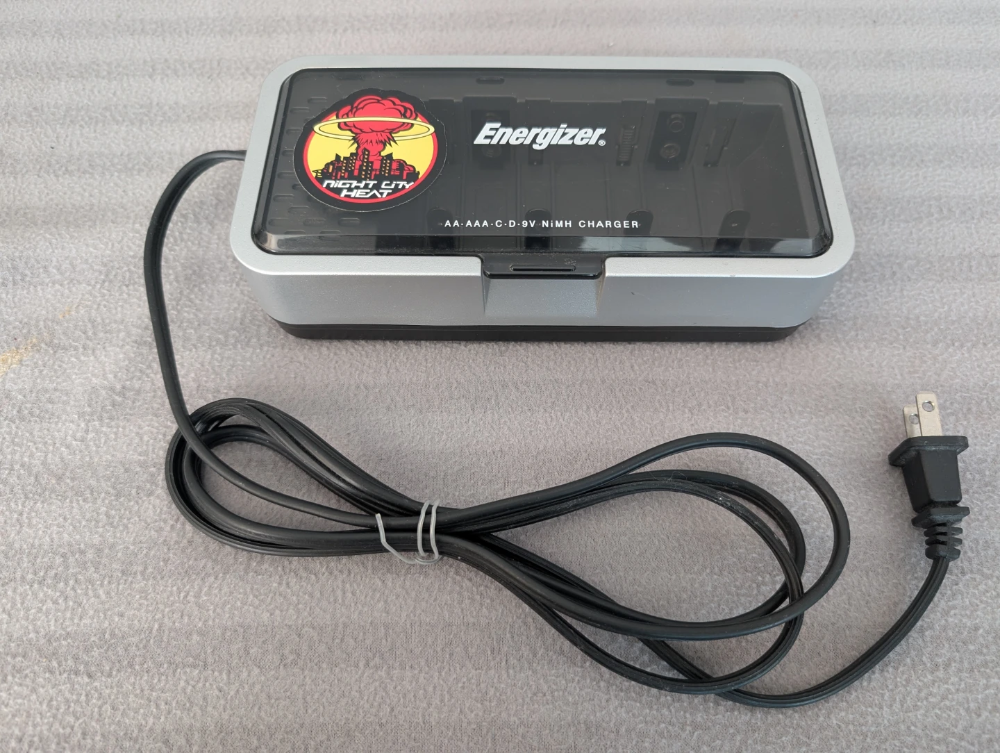Energizer AA AAA C D 9V NiMH Battery Charger