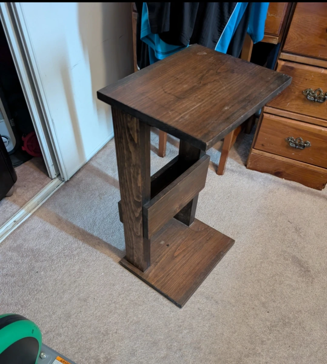 🧡 Brown Wooden Side Table with Magazine Rack - photo 3