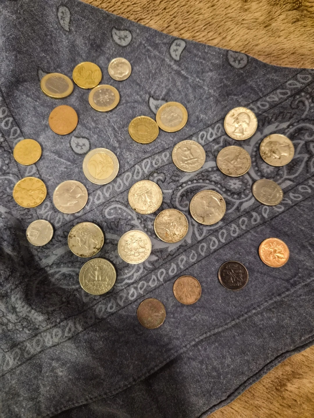 Mixed Coins - Euros and Quarters