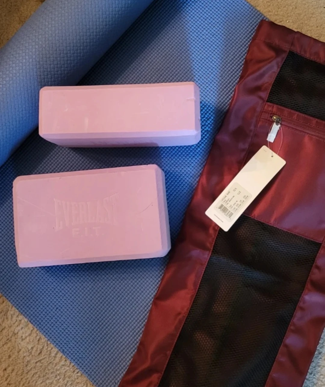 Yoga Mat, 2 Everlast Yoga Blocks & New Lole Bag