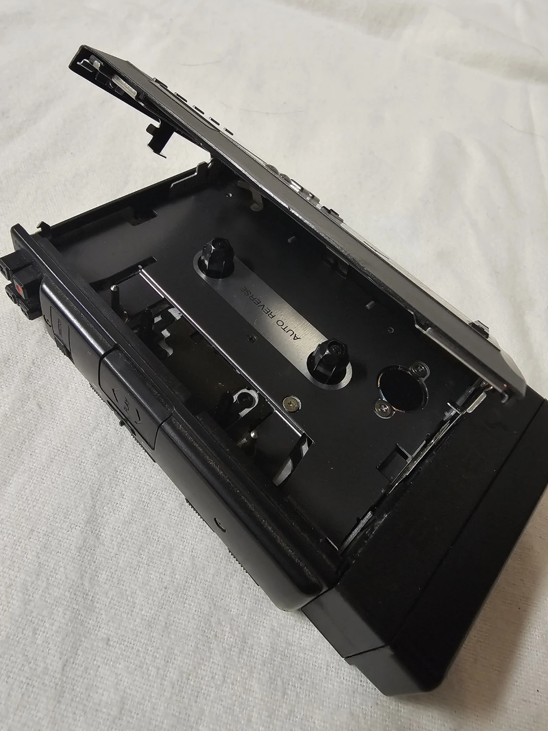 Aiwa HS-J505 Stereo Radio Cassette Recorder - photo 3