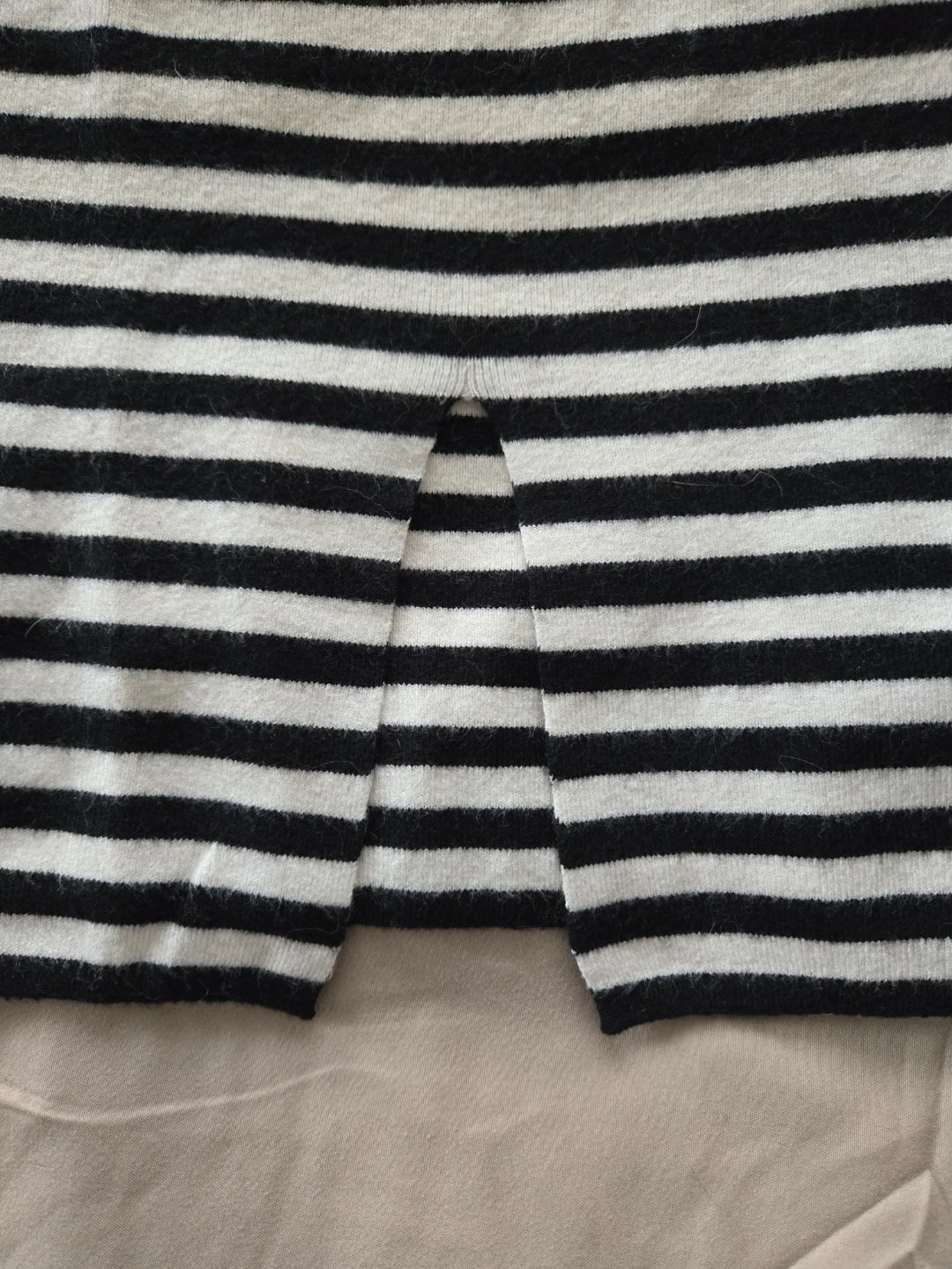 Striped Long Sleeve Knit Dress with Pocket - photo 5
