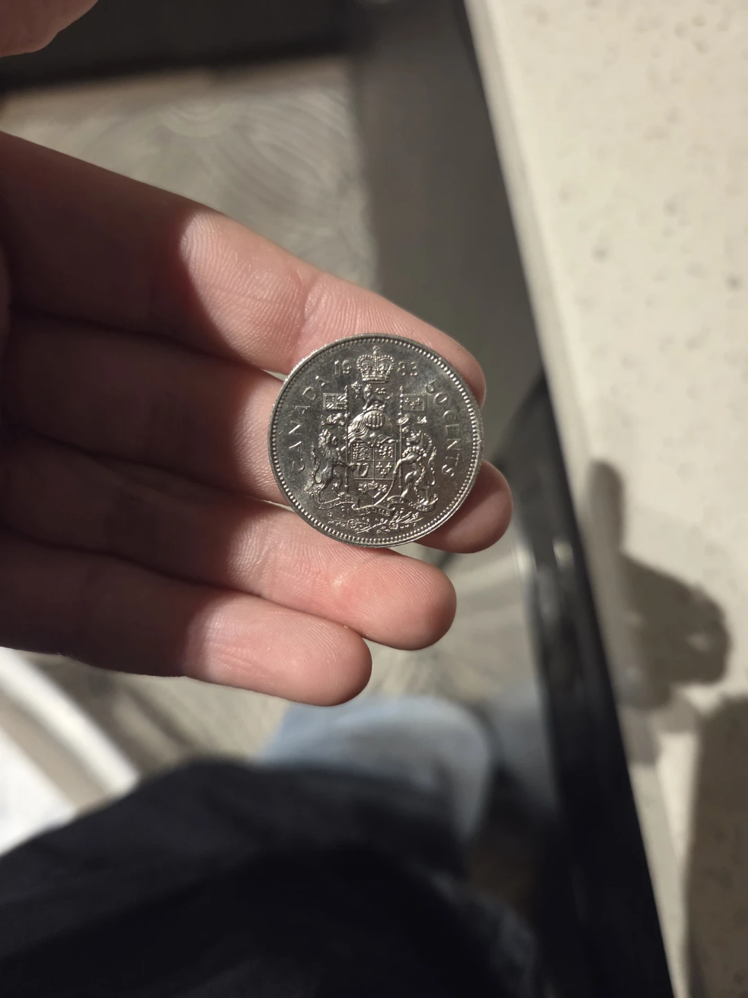 Canadian 1983 25 Cent Coin - photo 2