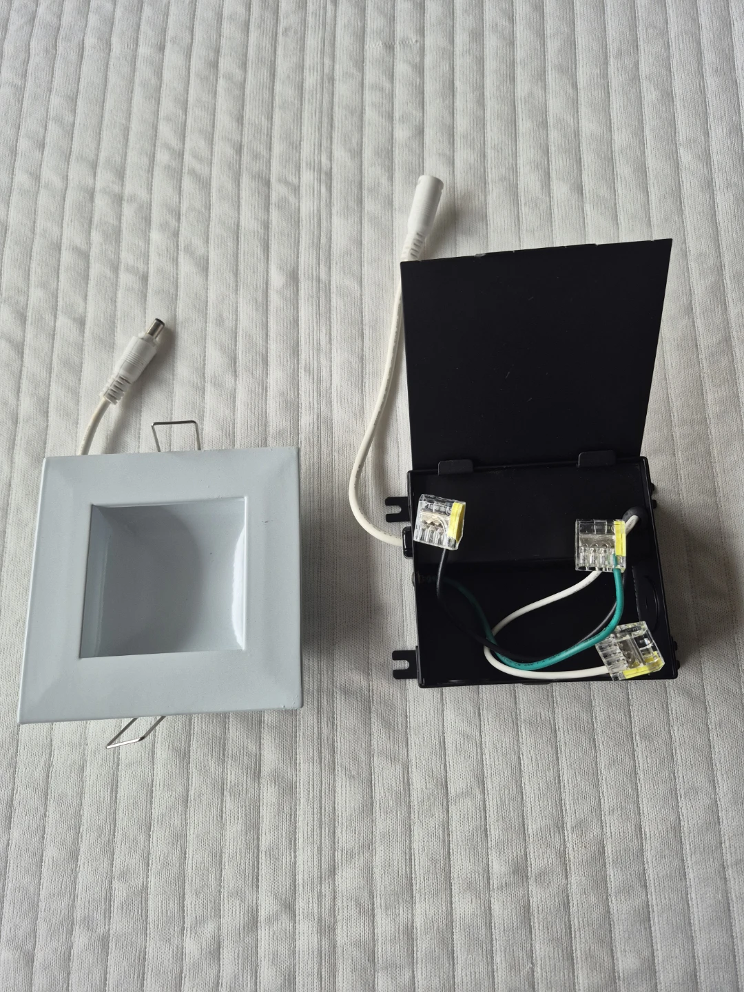 Pot light Volt6 6" Ceiling LED Square Dome Light - White - photo 4