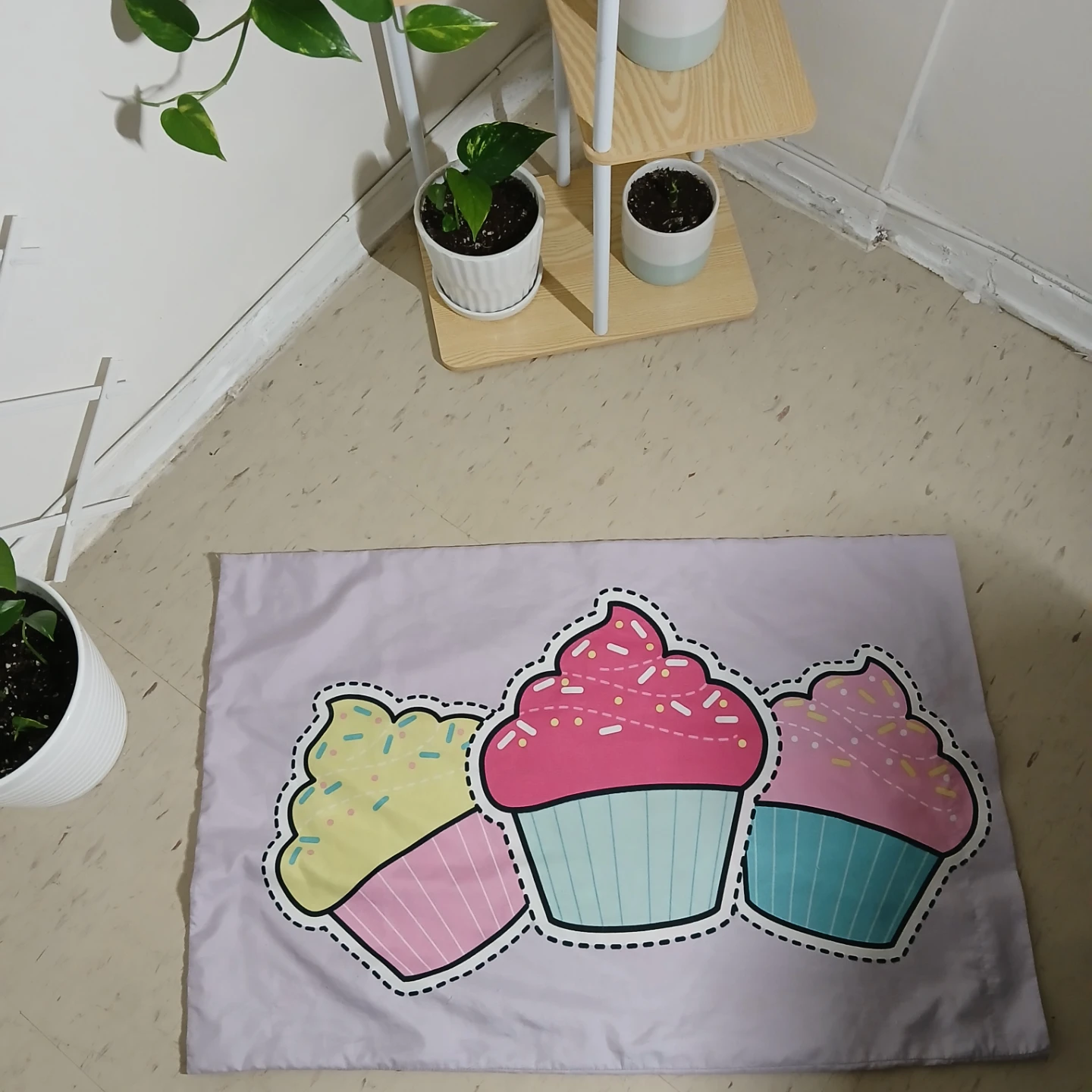 Cupcake Design Reversible Comforter/ pillow case - photo 3