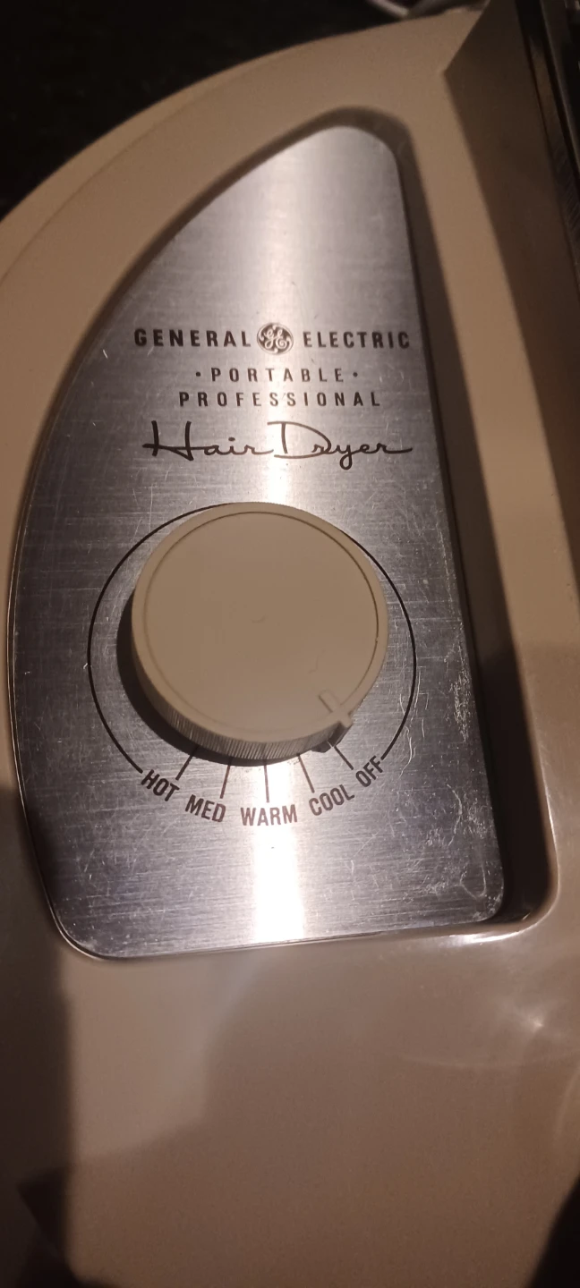 Vintage General Electric Portable Hair Dryer - photo 2
