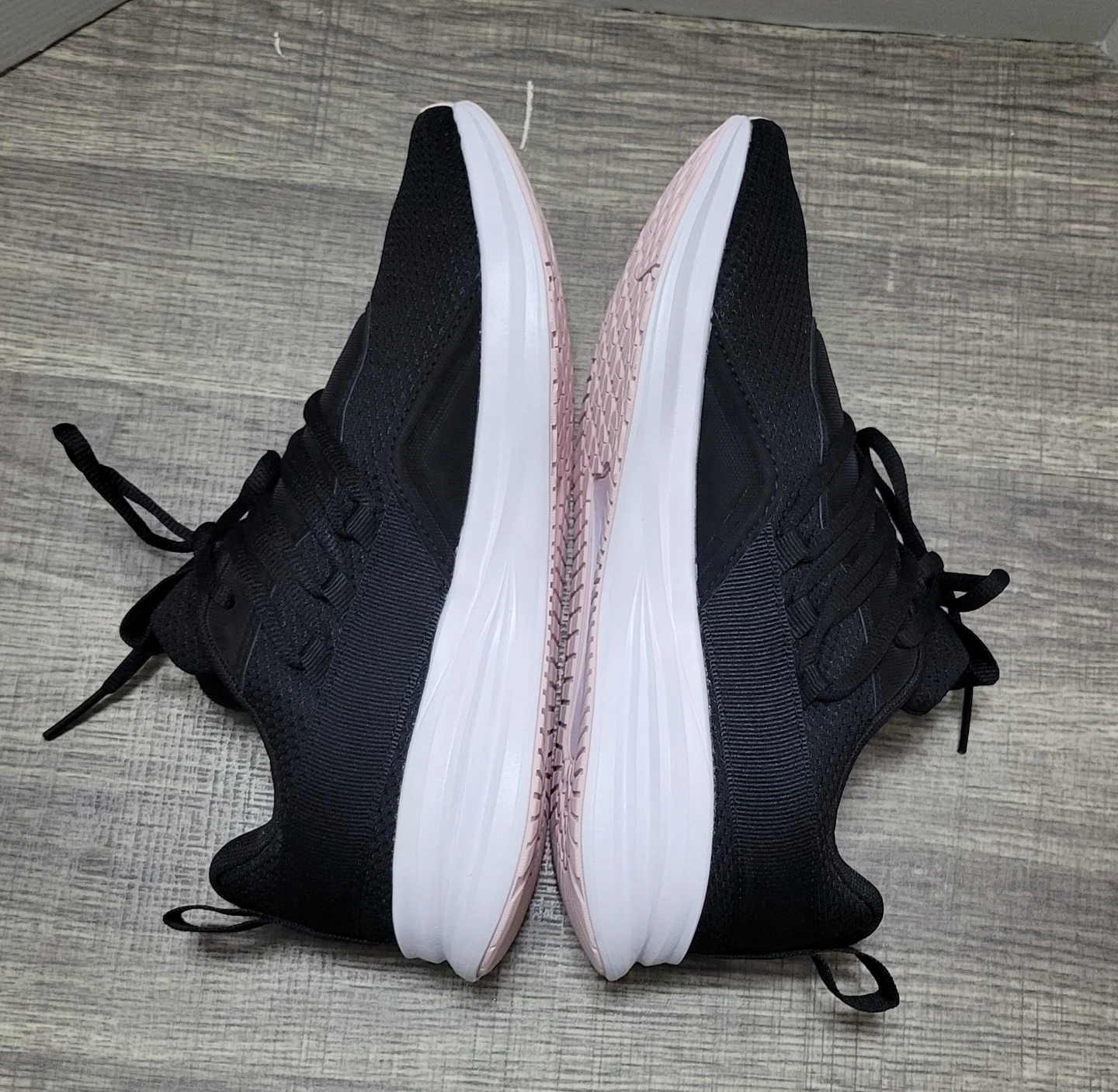 Puma Women's Running Shoes Black Size 7.5 US - photo 2