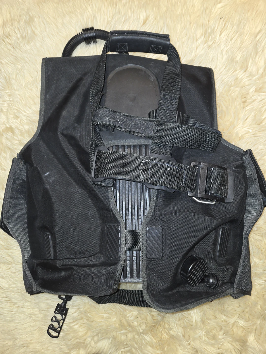 U.S. Divers Aqua Lung BCD - photo 3