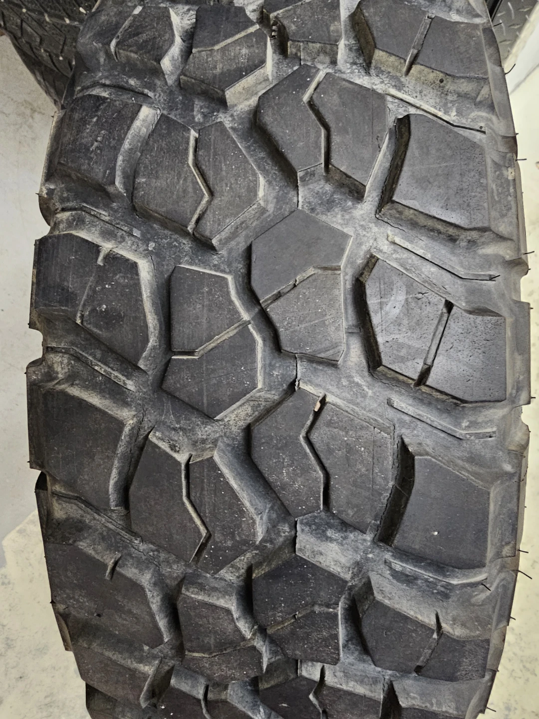 LT265/70 R17 MUD TERRAIN TIRES - photo 5