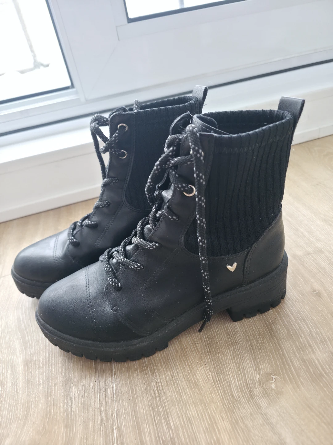 Mississipi Black Platform Combat Boots - Size 8 (US/Canada) - photo 3