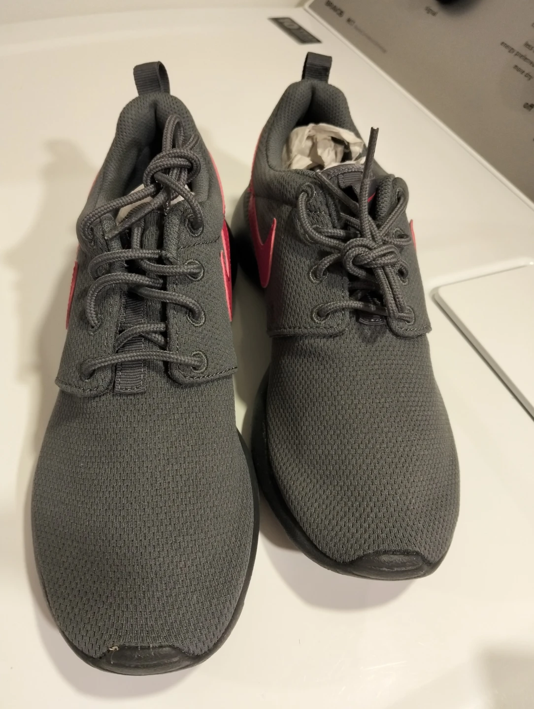 Nike Roshe One Shoes - Grey & Pink