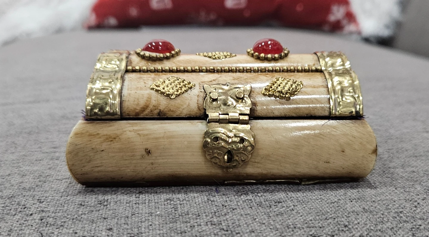 Handcrafted Trinket Box - photo 2