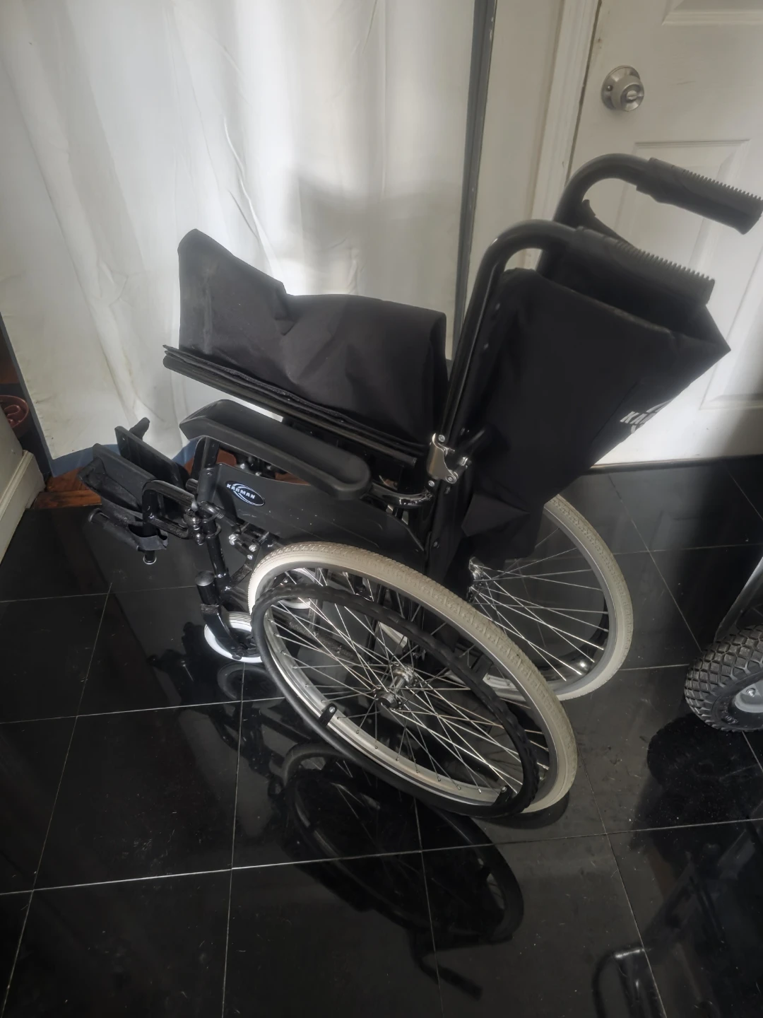 Karman Wheelchair - Black - photo 2