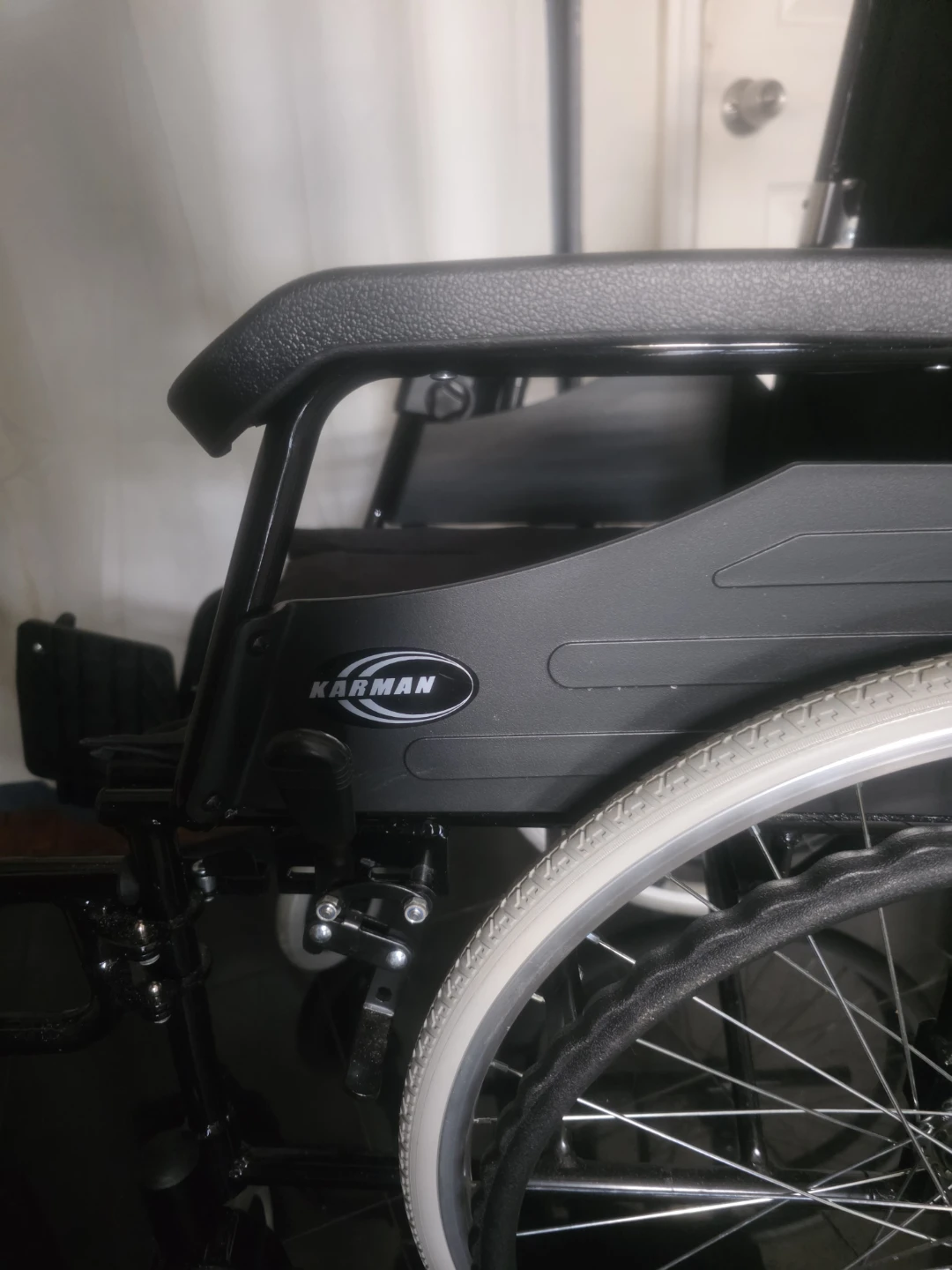 Karman Wheelchair - Black - photo 4