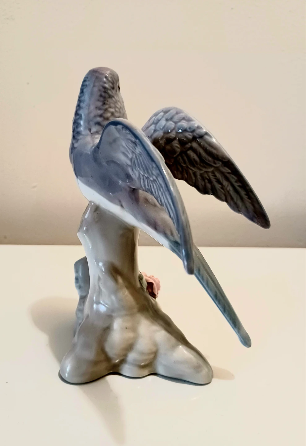Vtg Hand Painted Miquel Requena Parakeet Figurine - photo 4