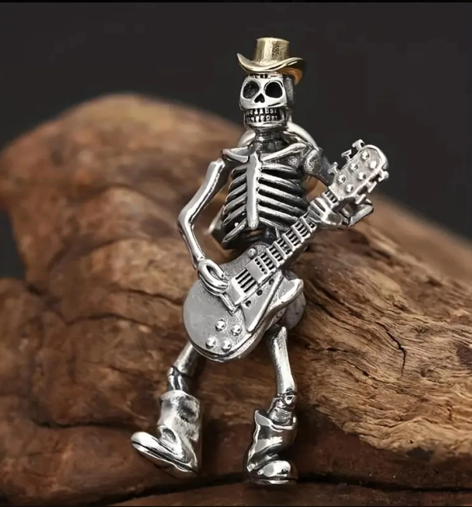 New The🎸 Guitarist Pendant with Chain - photo 3