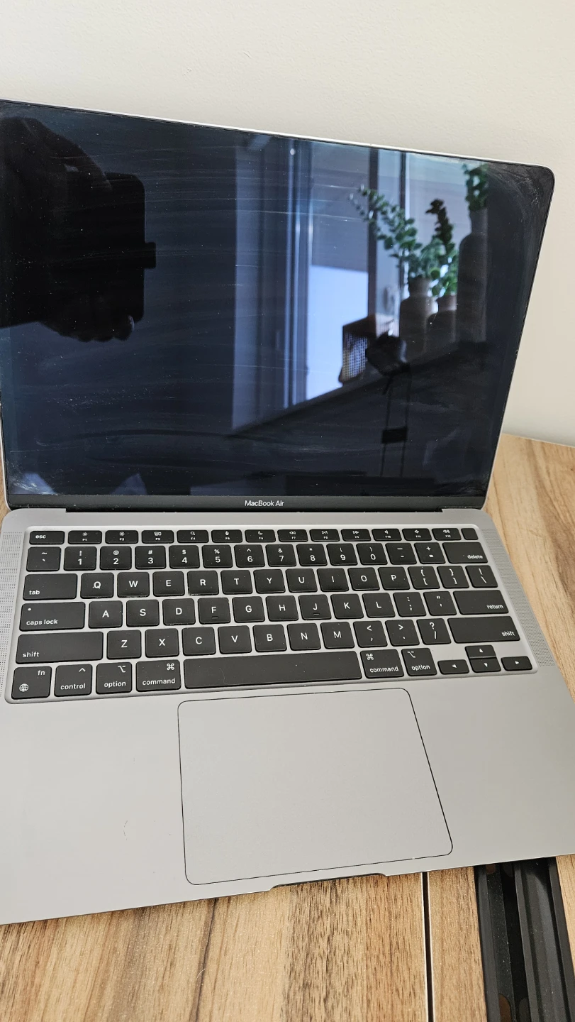 MacBook Air M1 13.3-inch, 16GB Memory - photo 2