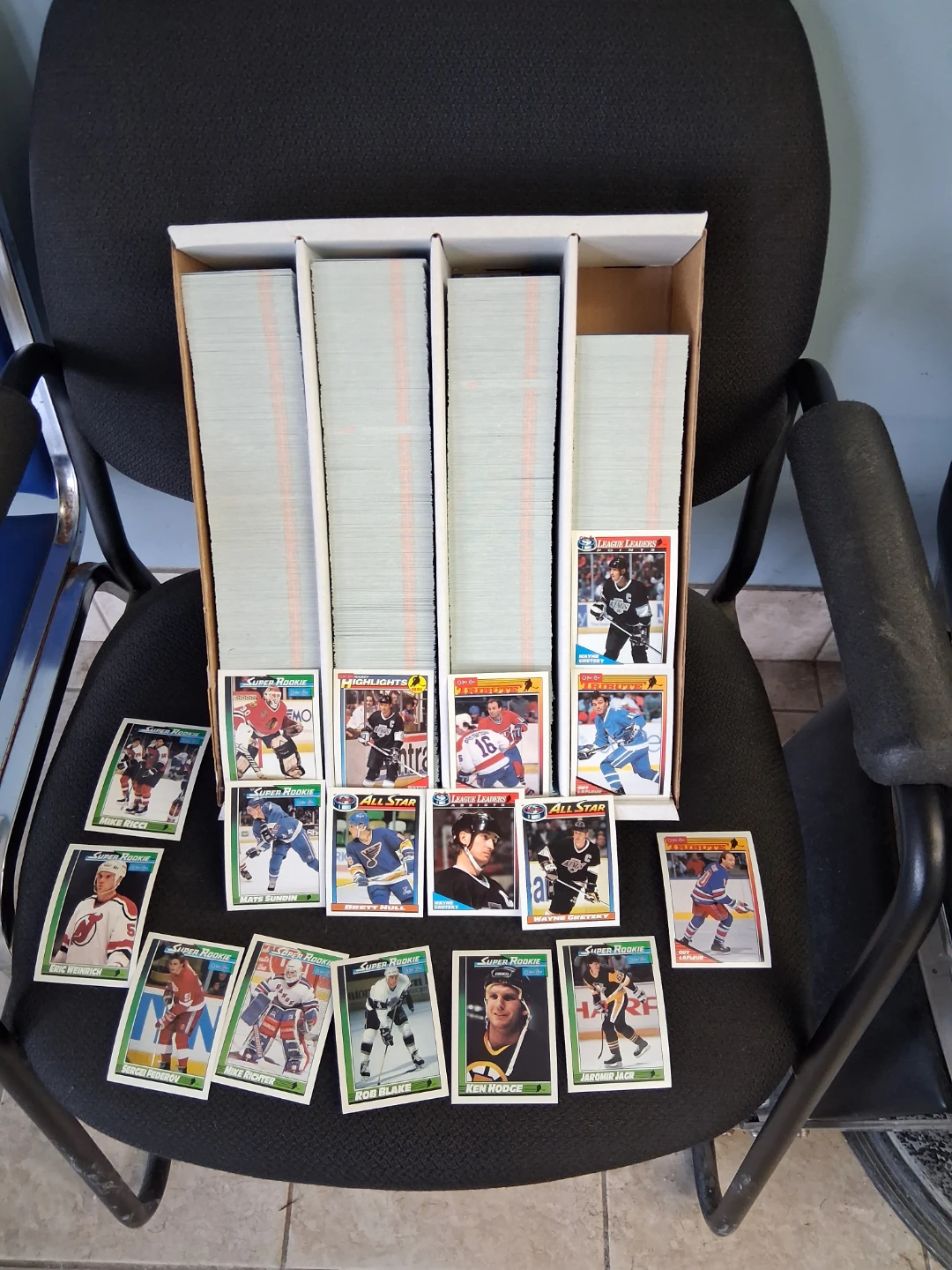 Huge amount of hockey cards - photo 2