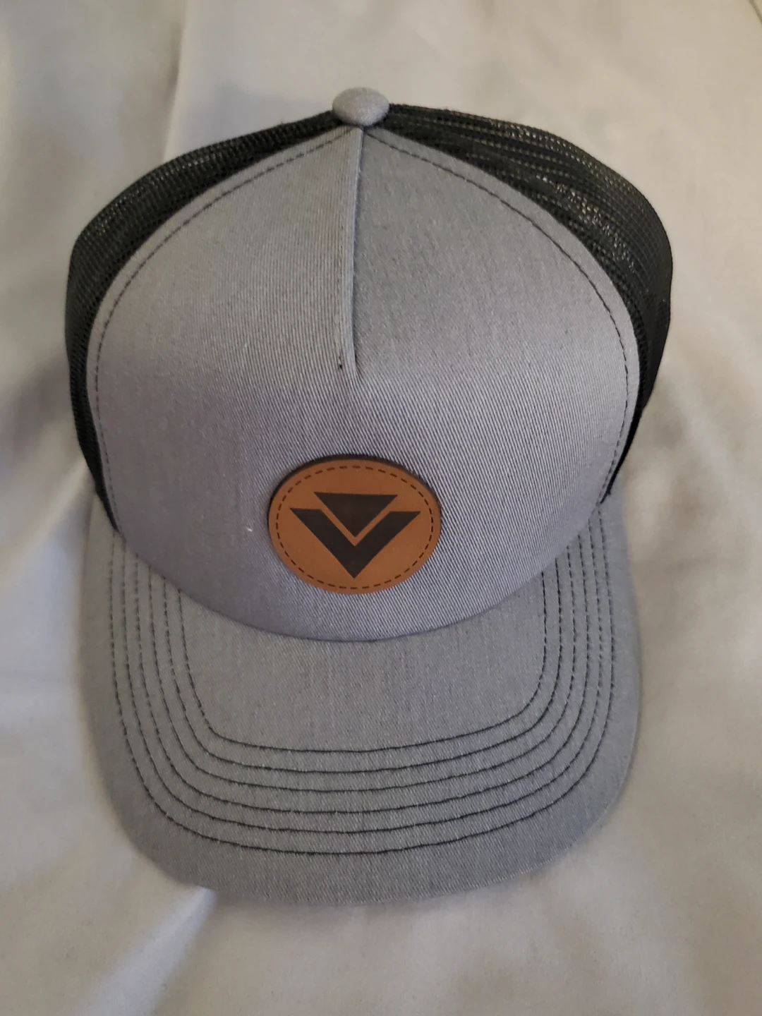 Gray Trucker Hat 🧡