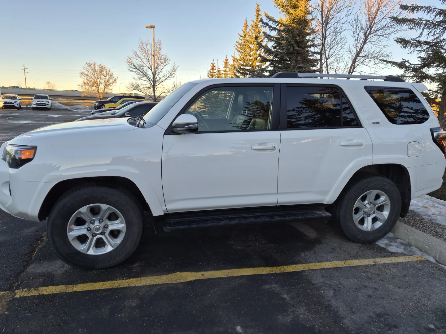 2021 Toyota 4Runner sr5 - photo 3