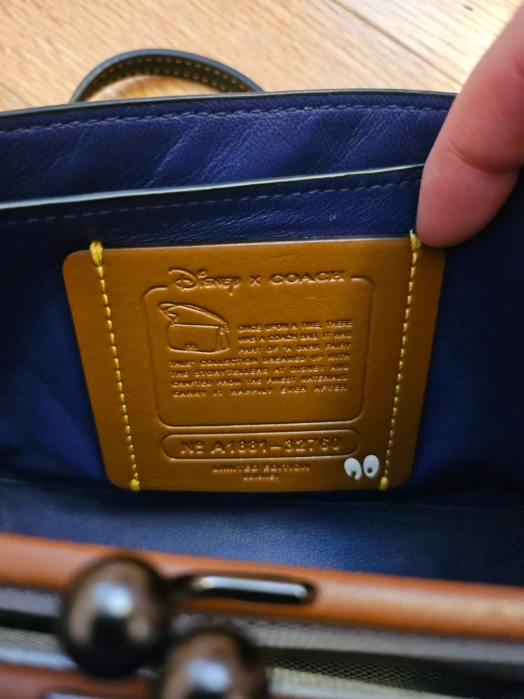 Coach x Disney Snow White Dinky Shoulder Bag - photo 4