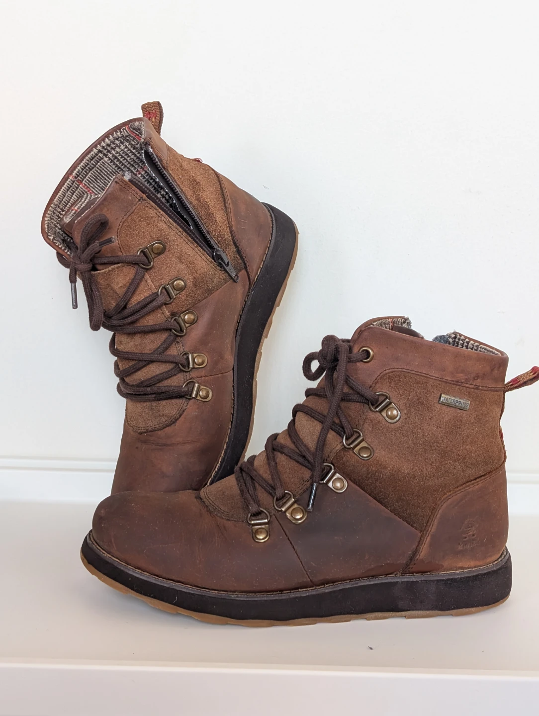 Kamik Ariello Brown Waterproof Boots - Size 8 🥕