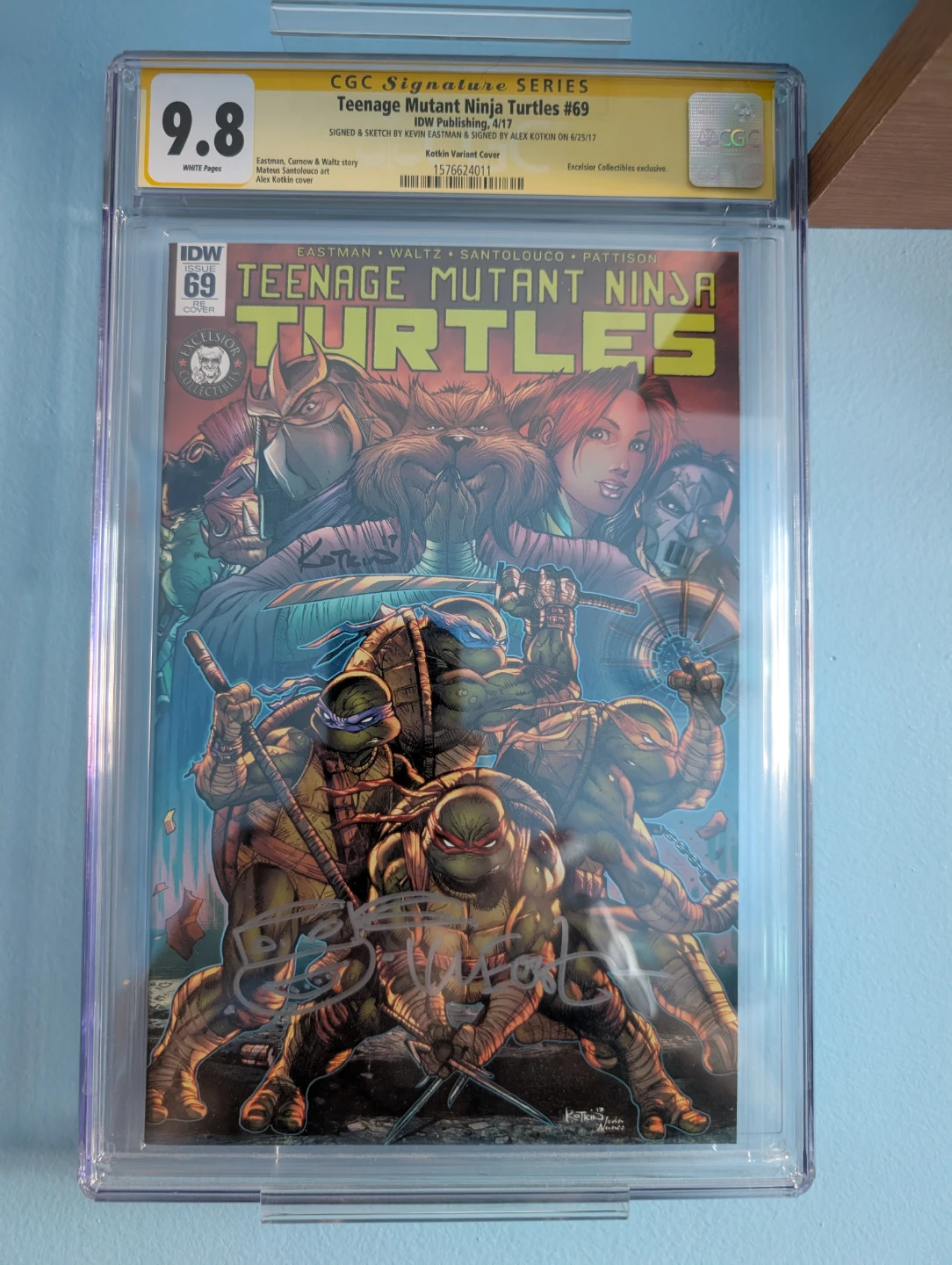 TMNT #69 signed comic book🏆