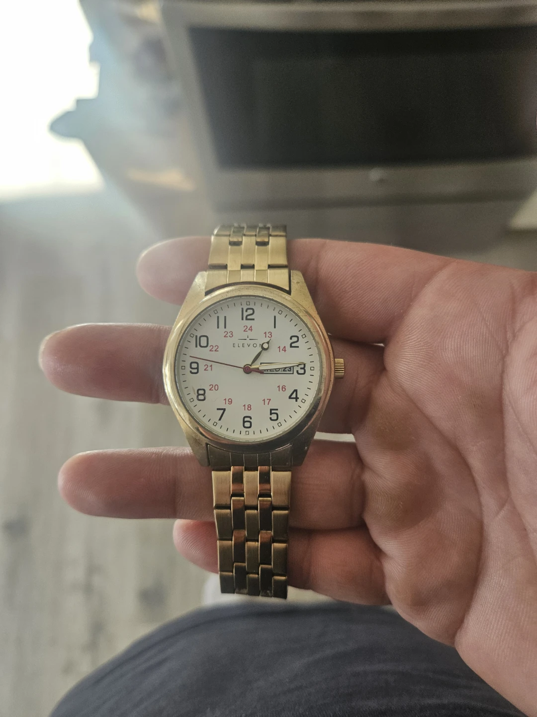 ELEVON Quartz Watch