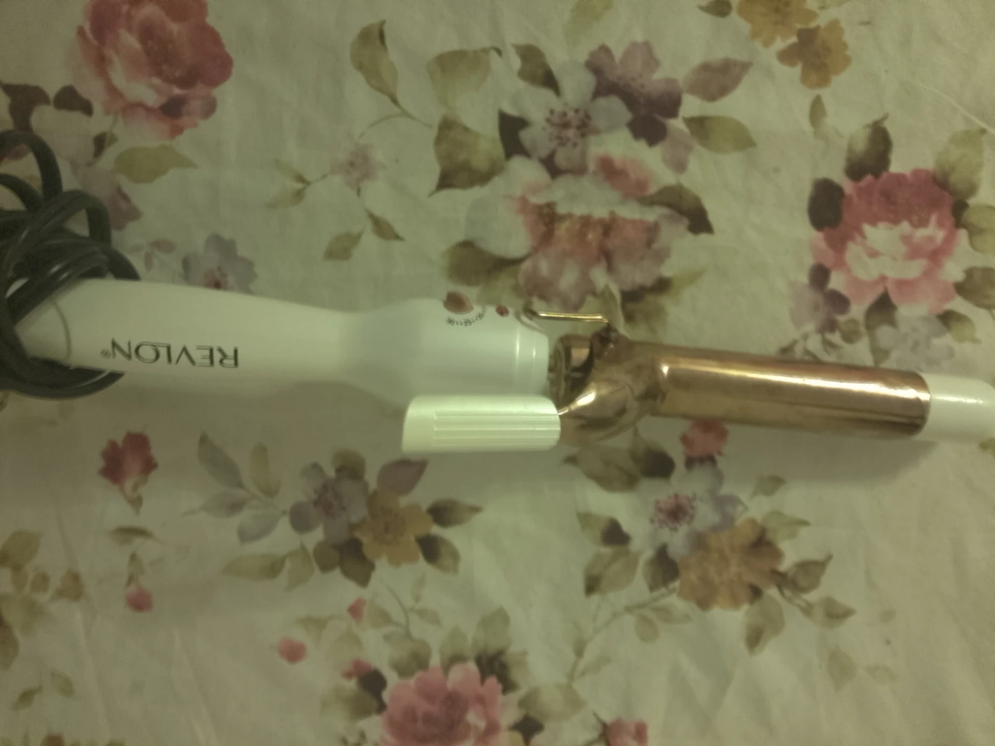 Revlon Curling Iron - photo 2