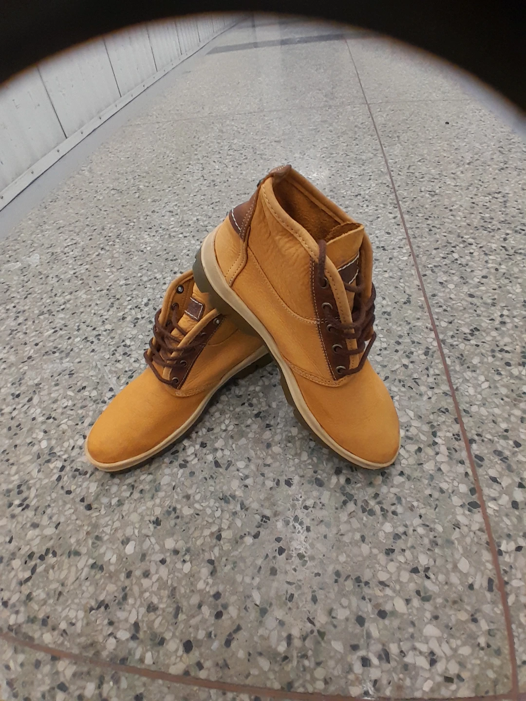 Men's Tan Suede Chukka Boots Original Timberland Men's size 9