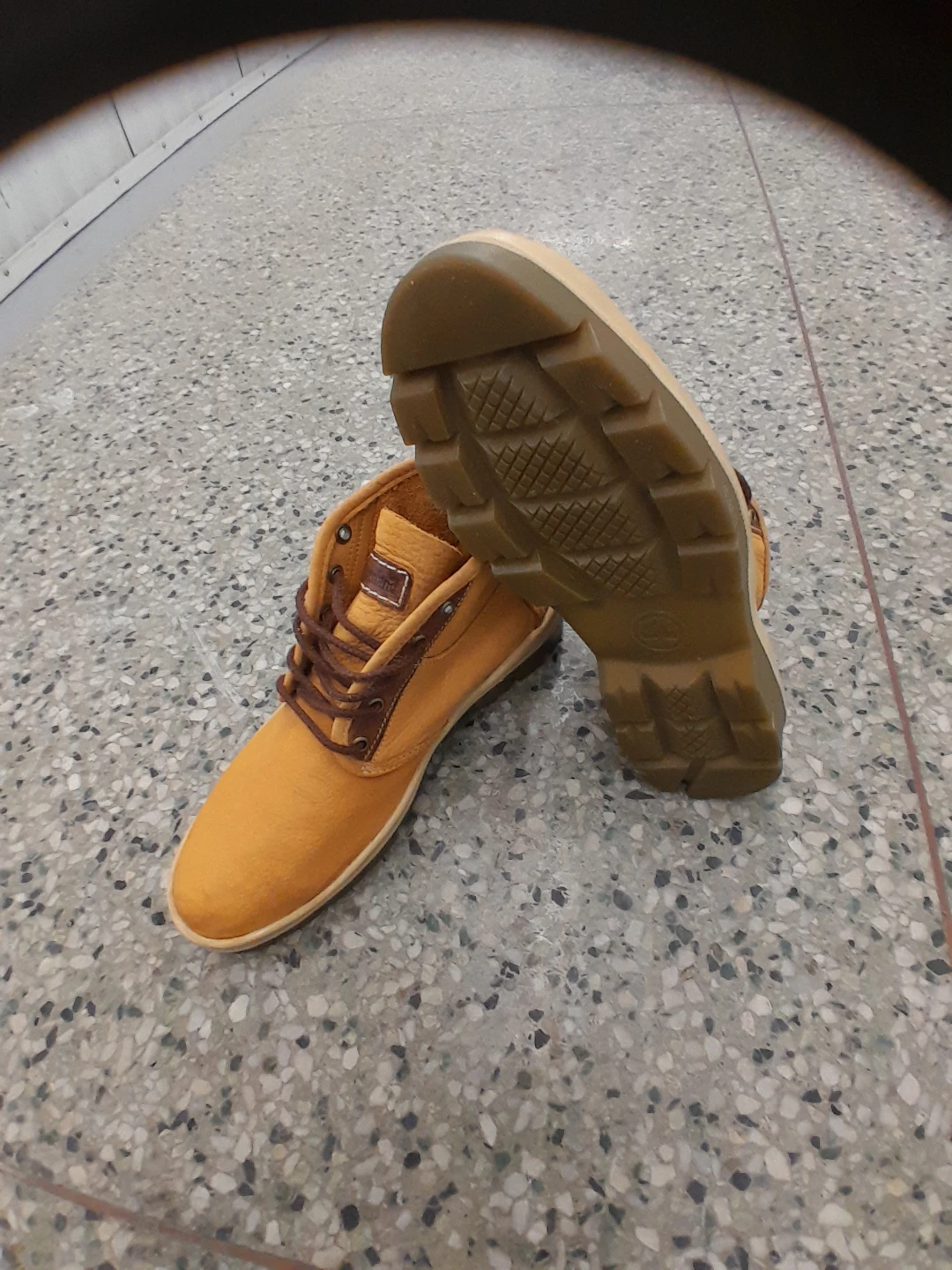 Men's Tan Suede Chukka Boots Original Timberland Men's size 9 - photo 4