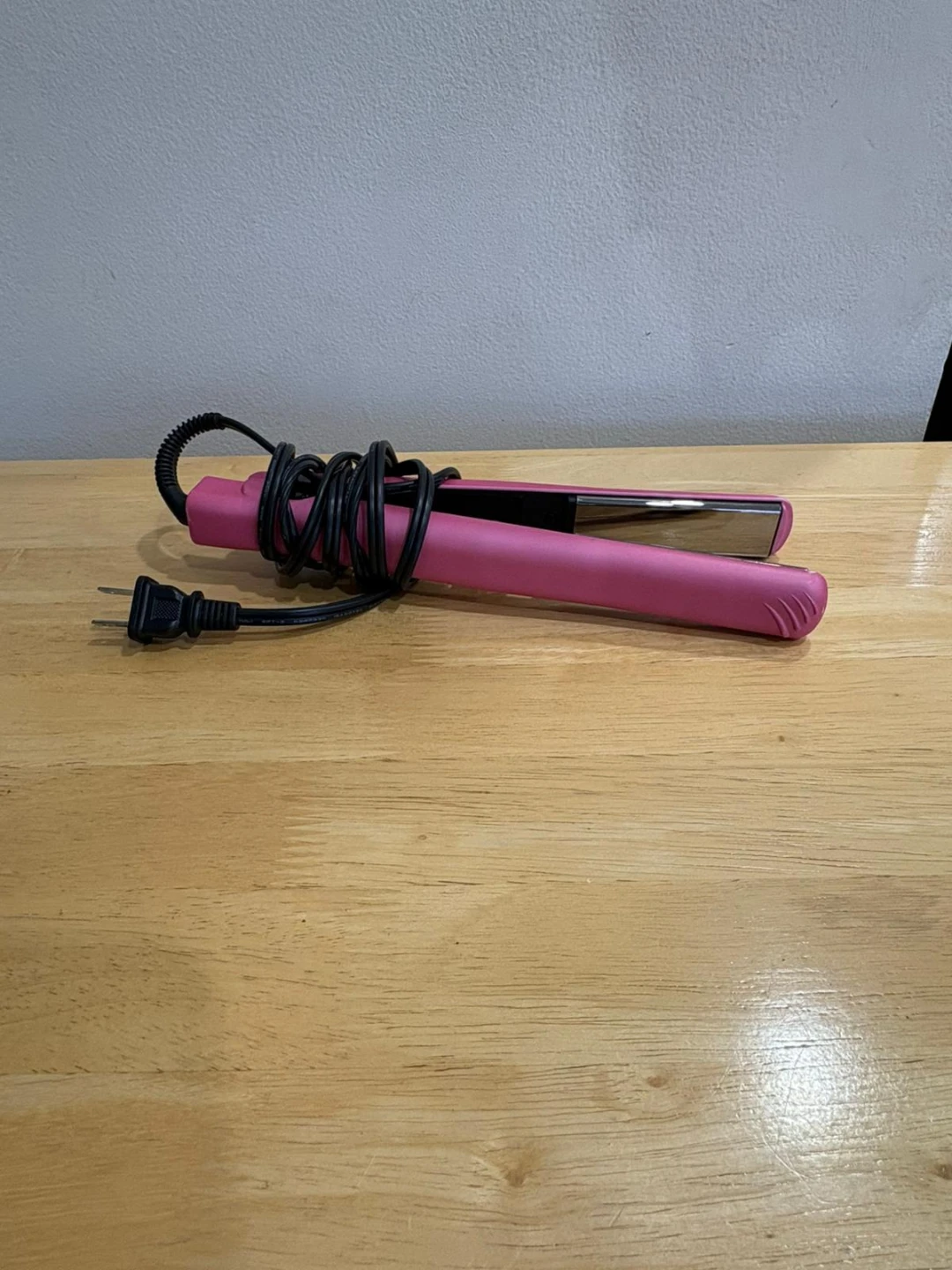 Revlon Pink Hair Straightener - photo 4