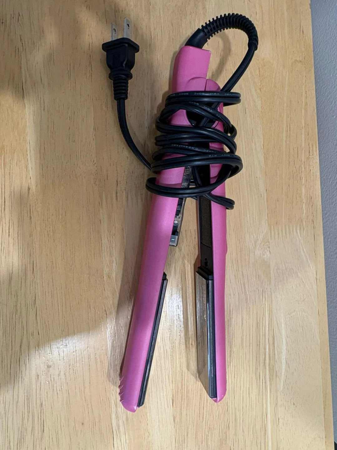 Revlon Pink Hair Straightener - photo 5