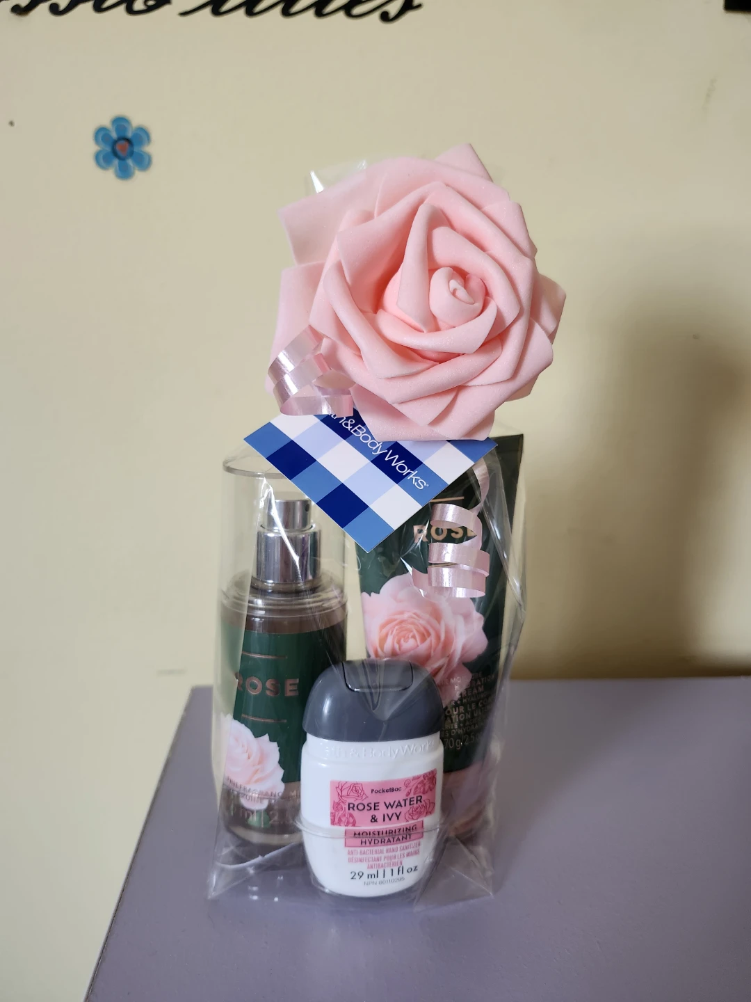 Mini Rose Gift Set. Bath & Body Works - photo 3