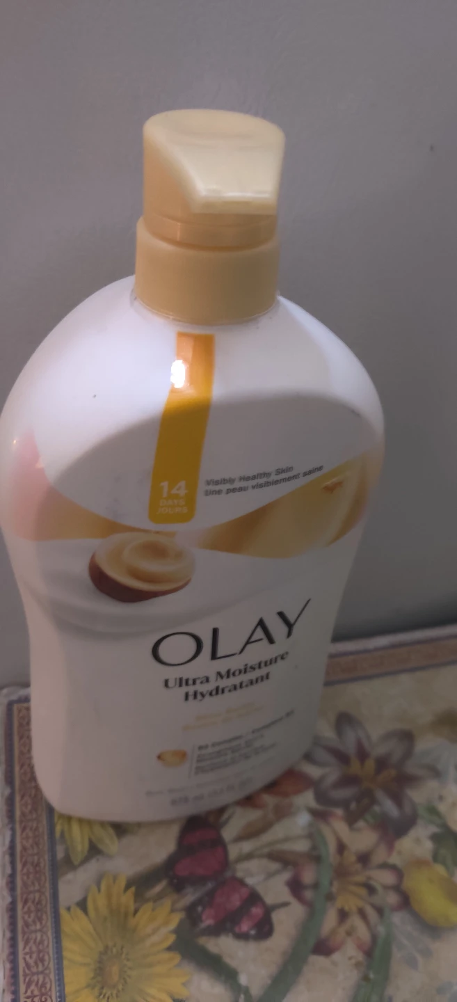 Olay Ultra Moisture Body Wash 975 mL
