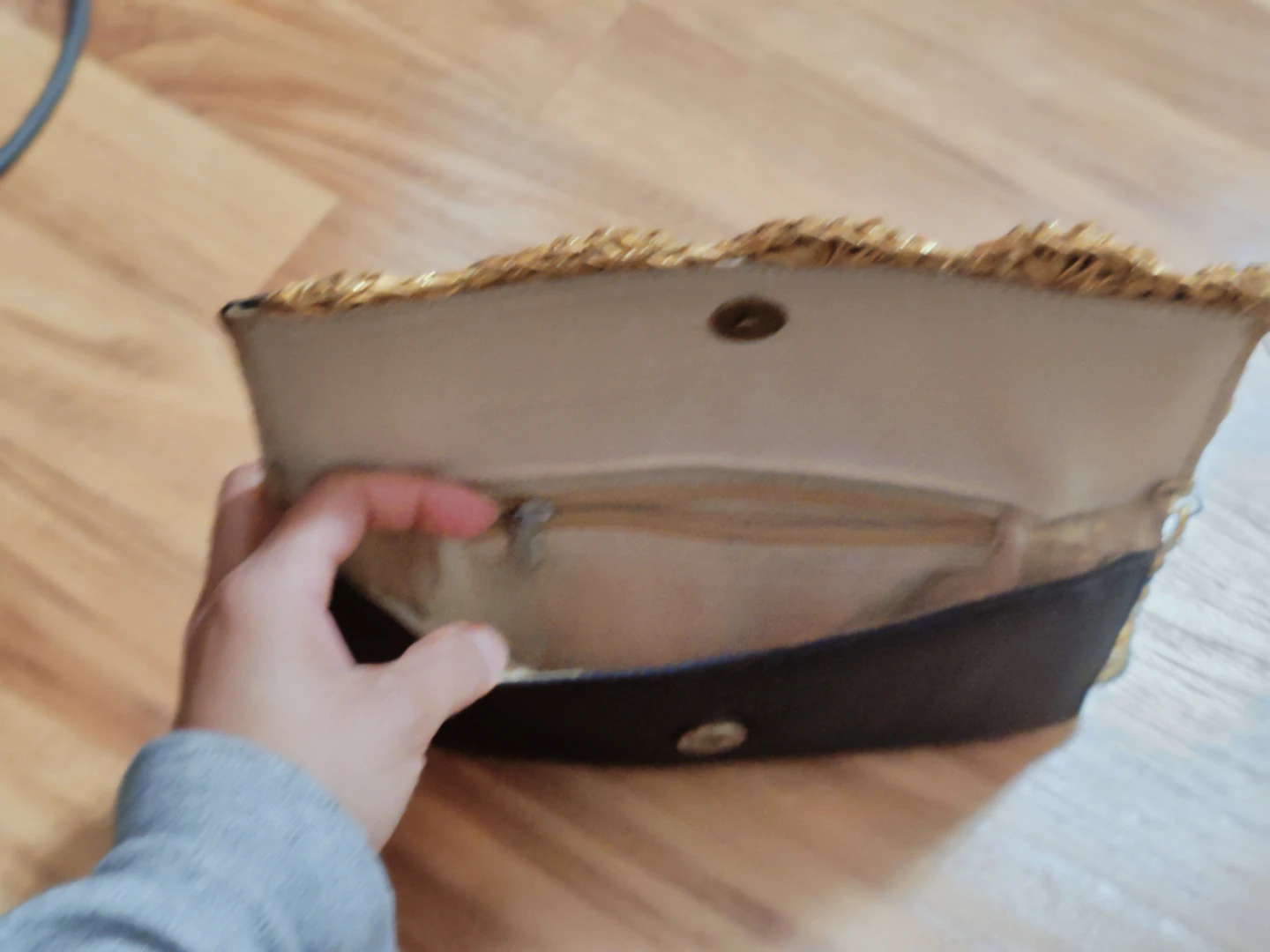 Elegant Black & Gold Clutch - photo 2
