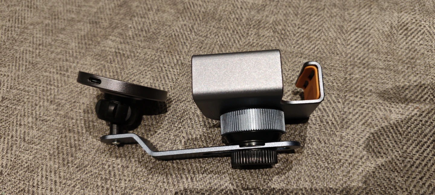 Wireless Car Charger Mount - photo 2