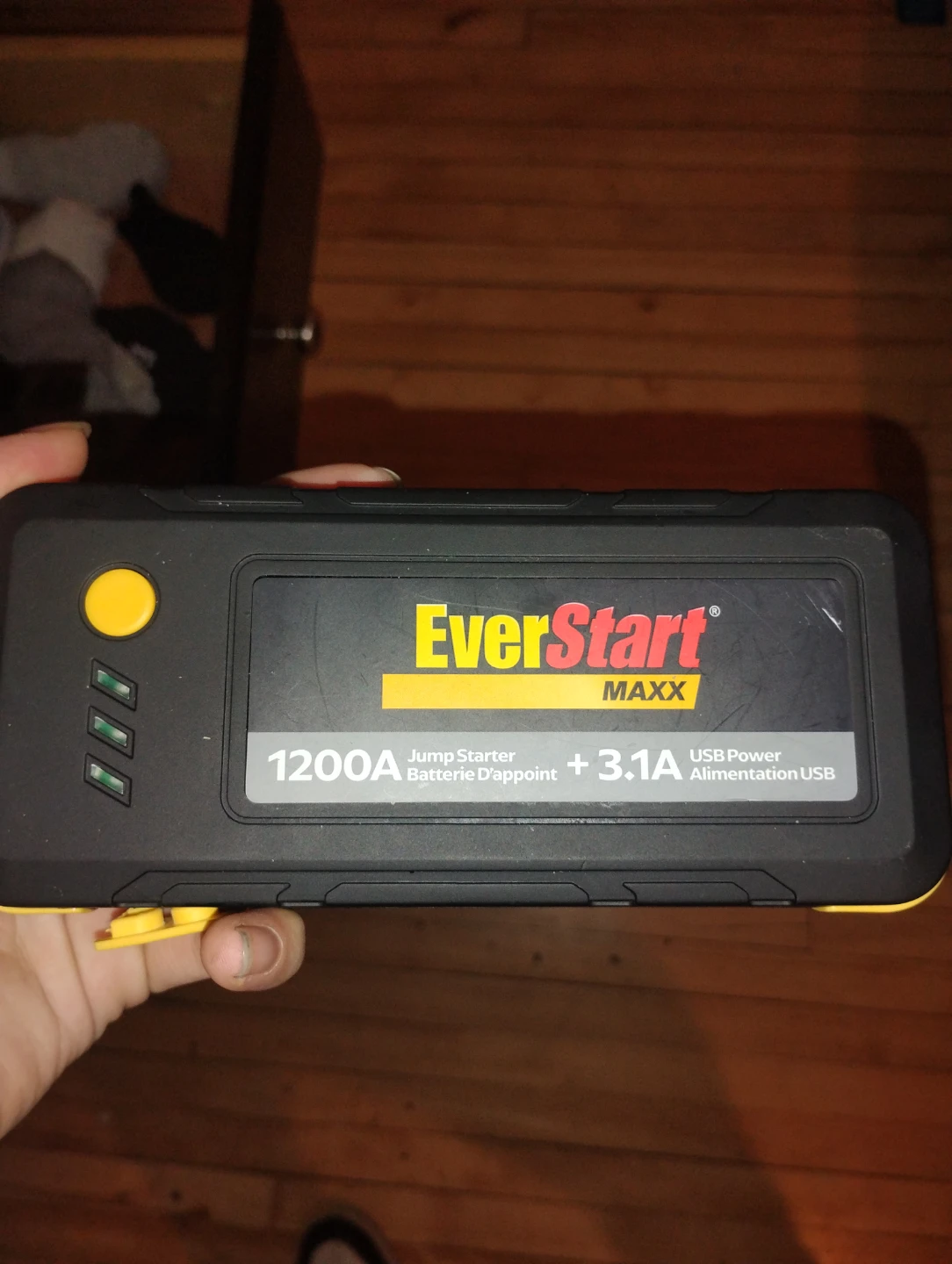 EverStart MAXX 1200A Jump Starter + 3.1A USB