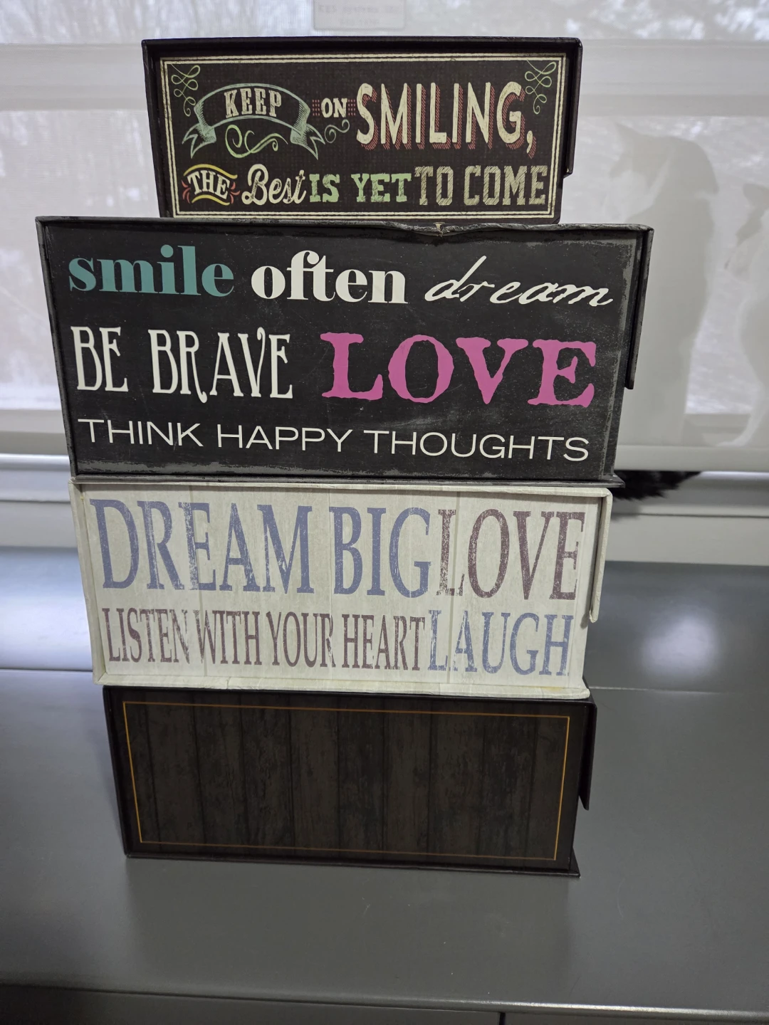 4 Inspirational Magnetic Lid Storage Boxes - photo 2